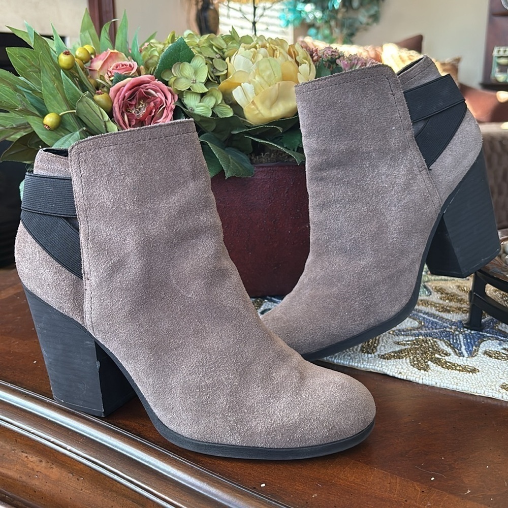 Kenneth Cole Reaction Might Make It Genuine Suede Pull On Ankle Booties Heeled